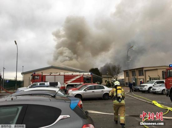  當?shù)貢r間12月12日，奧地利鮑姆加騰一座大型天然氣站發(fā)生爆炸，數(shù)人受傷。