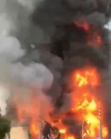 救援現(xiàn)場(chǎng)。